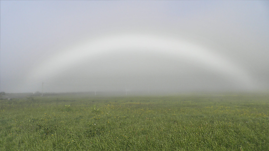 130708_046_white_rainbow