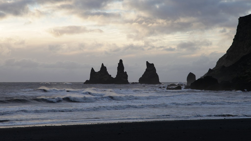 140102_1045_reynisfjall