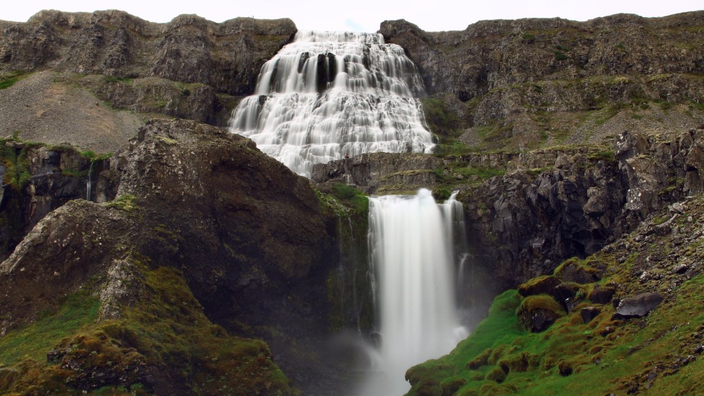 , Copyright © ruslendingur,  Iceland, Dynjandi, waterfall, Westfjords; 
